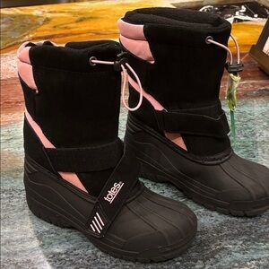 Baffin Kids' Black and Pink Snow Boots